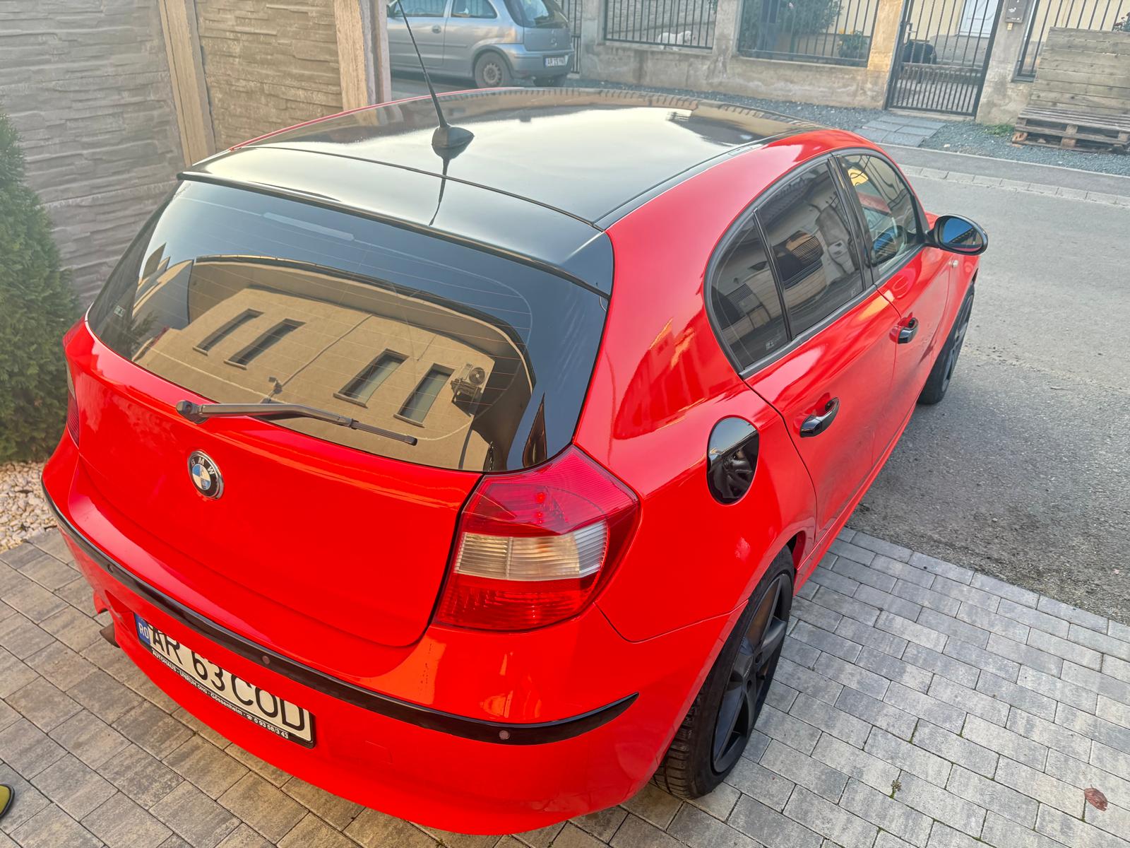 Colantare BMW E87 Rosu Spate