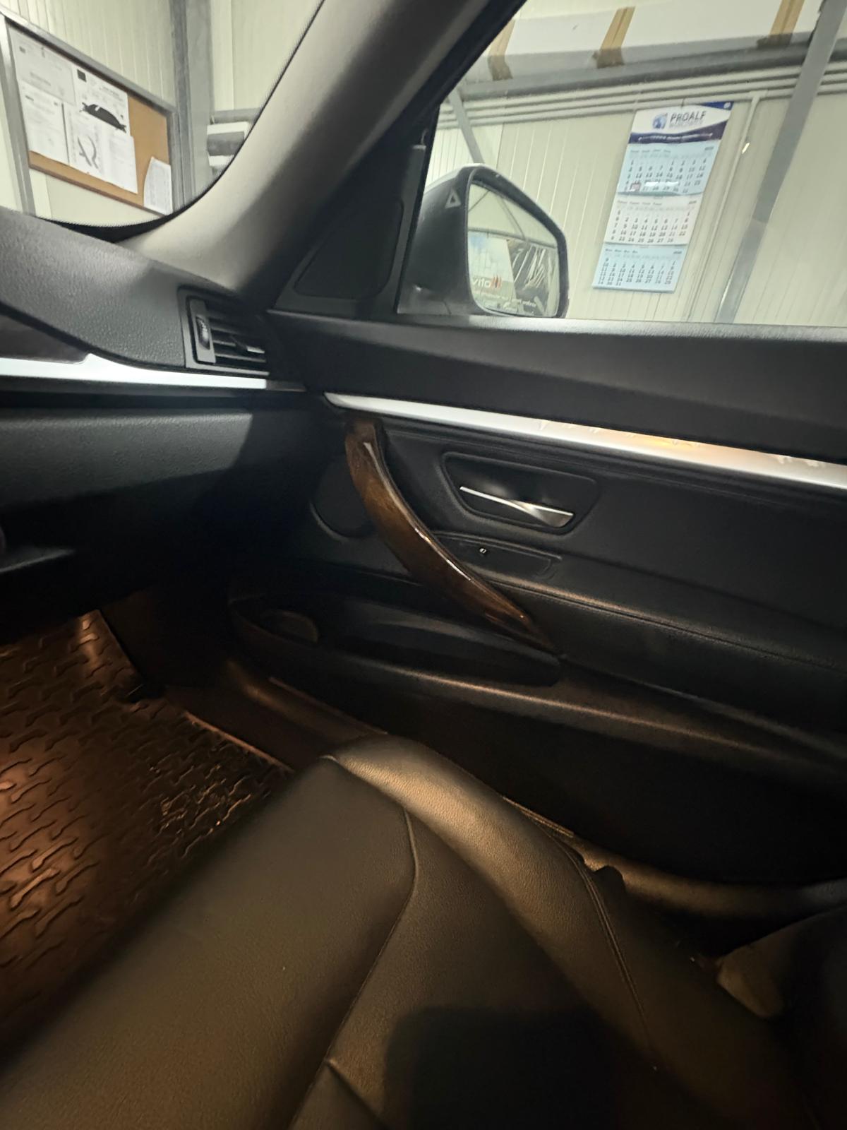 Colantare Interior BMW Lemn