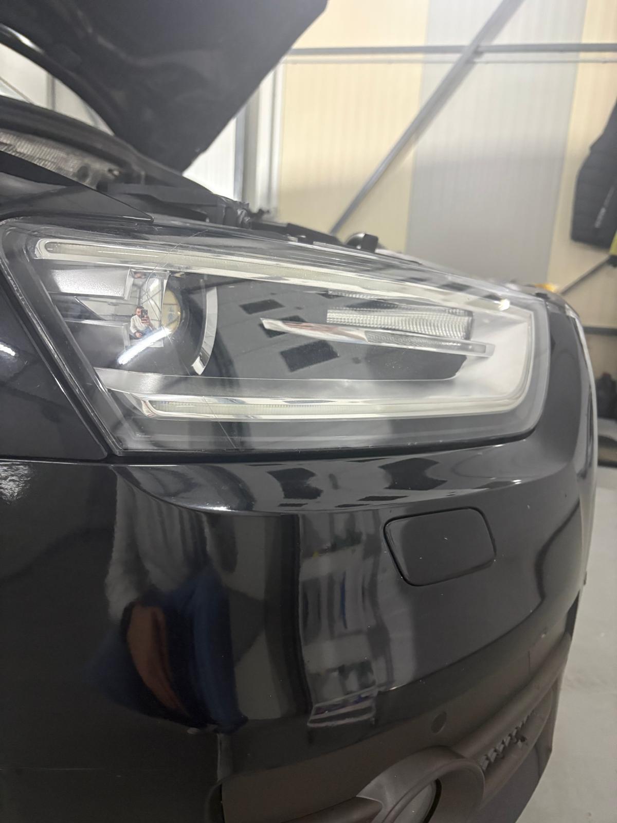 Folii Faruri Audi Q5